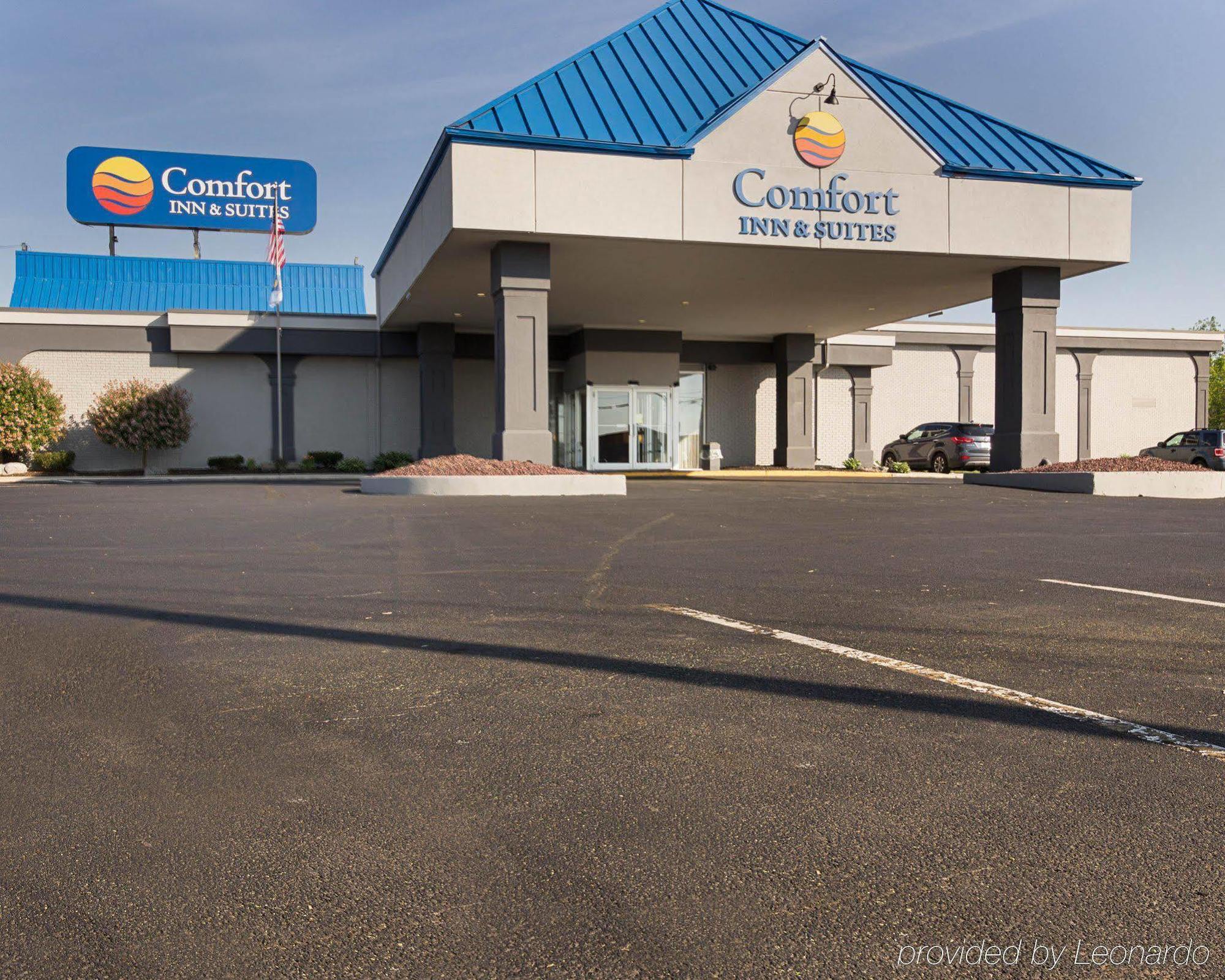 Comfort Inn & Suites Airport Сиракьюс Экстерьер фото